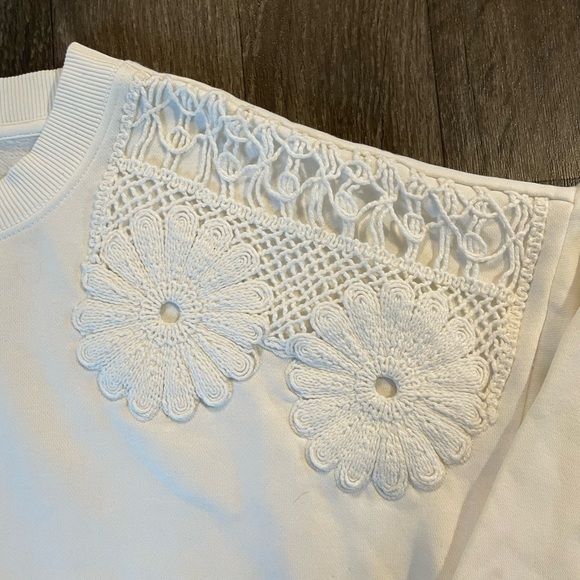 AE Embroidered Crew Neck Sweatshirt - Picture 4 of 12